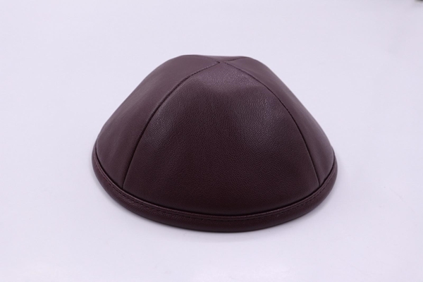 תמונה של כיפה דמוי עור - בורדו כהה